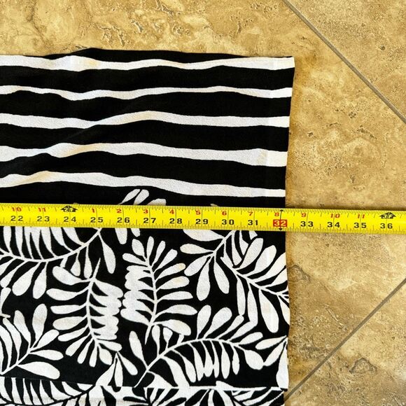 Chicos Lightweight Open Front Cardigan Womens 2 Large Black White Floral Artsy - Picture 9 of 9